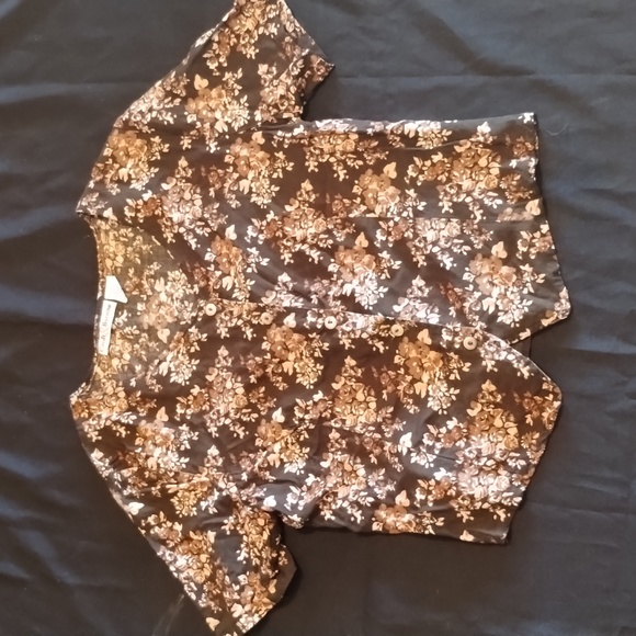Croft & Barrow Women's Button up Blouse short sleeve flower print black & browns - Picture 1 of 15